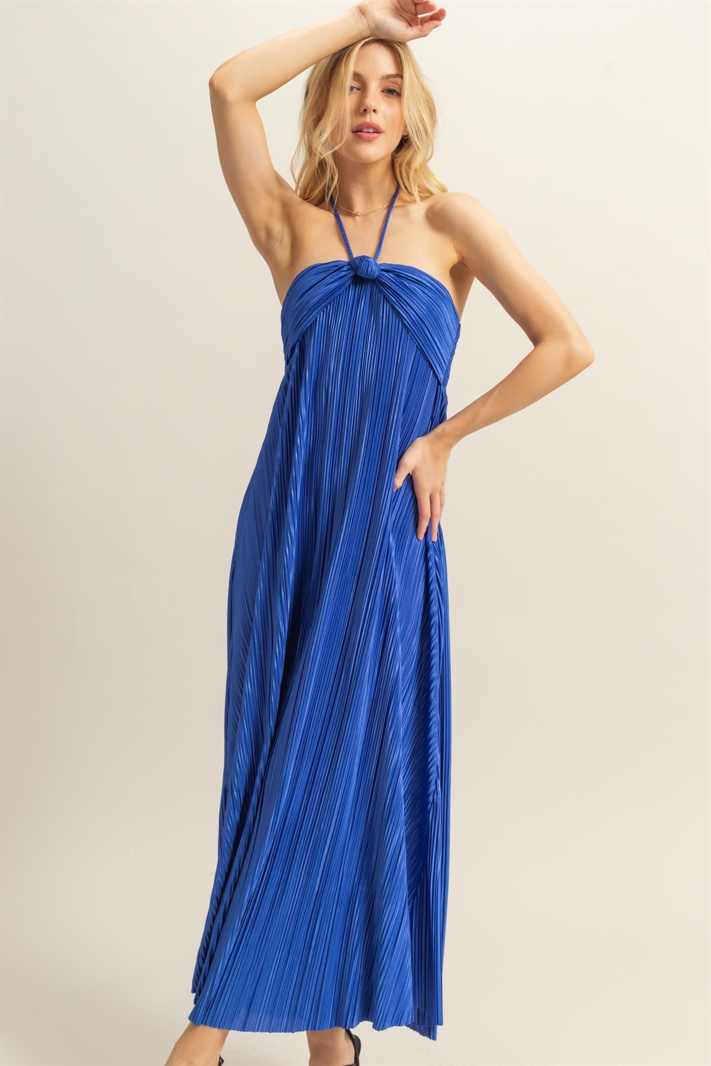 Vestido Largo Plisse Halter Neck Flowy Dress