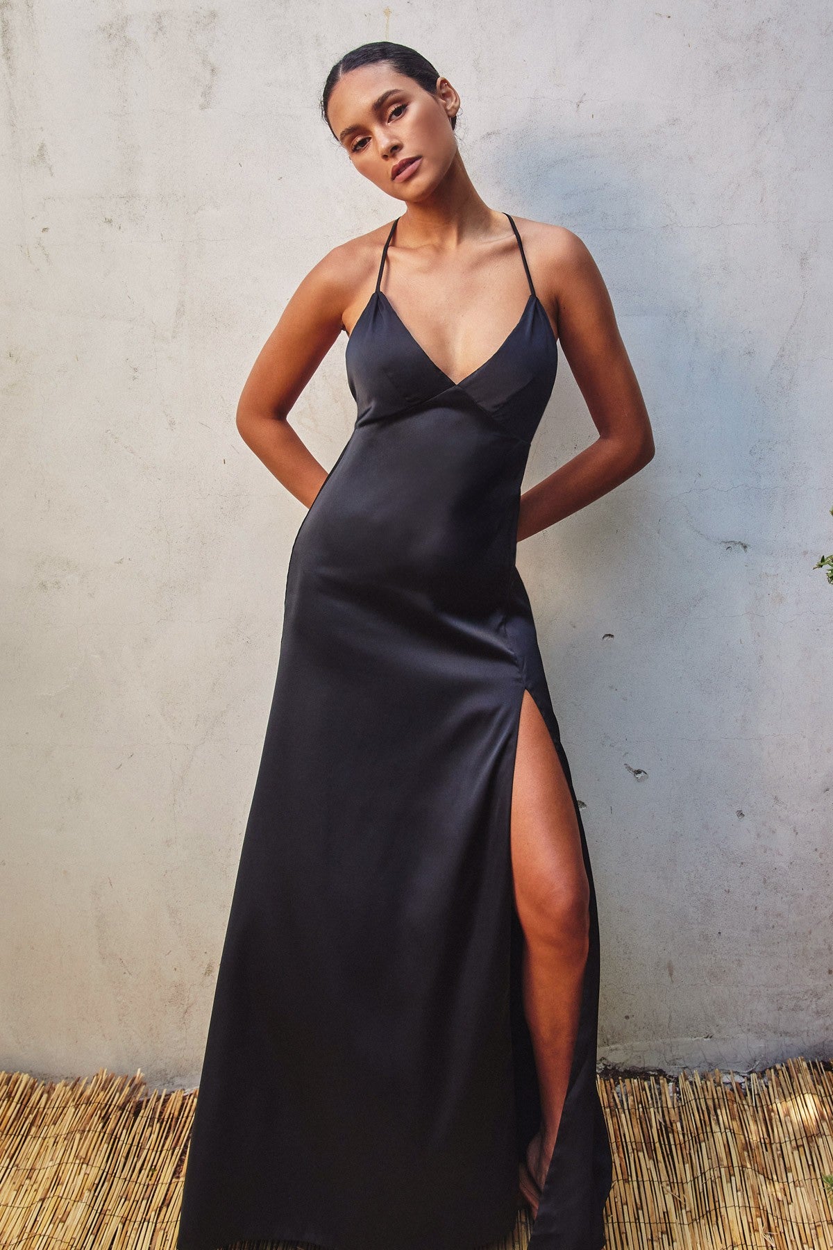 Vestido Largo Open Back Pluning Maxi Dress