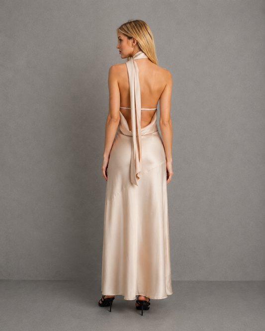 Vestido Largo Curve Hugging Satin Dress