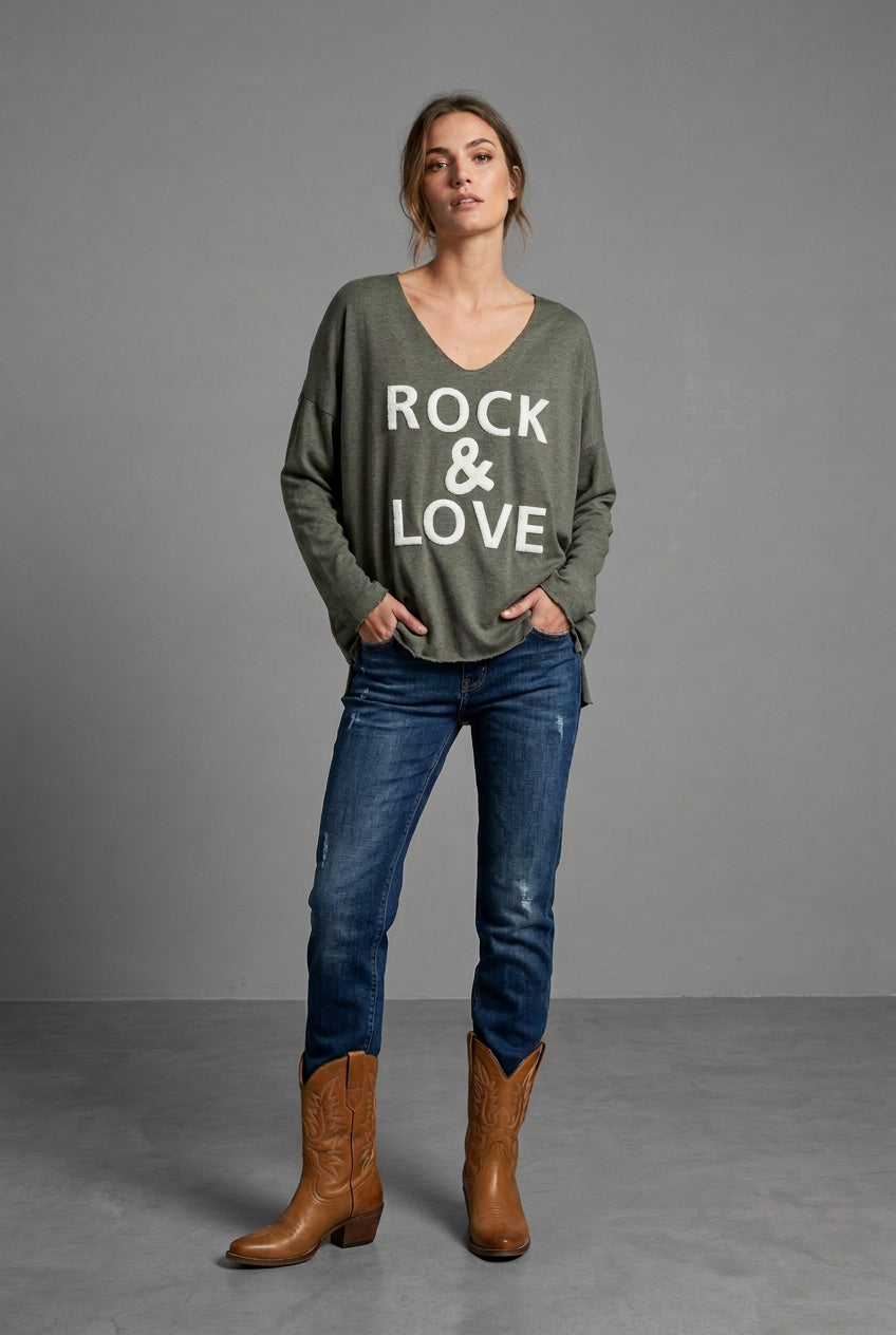 PRE ORDER Sweater Rock & Love