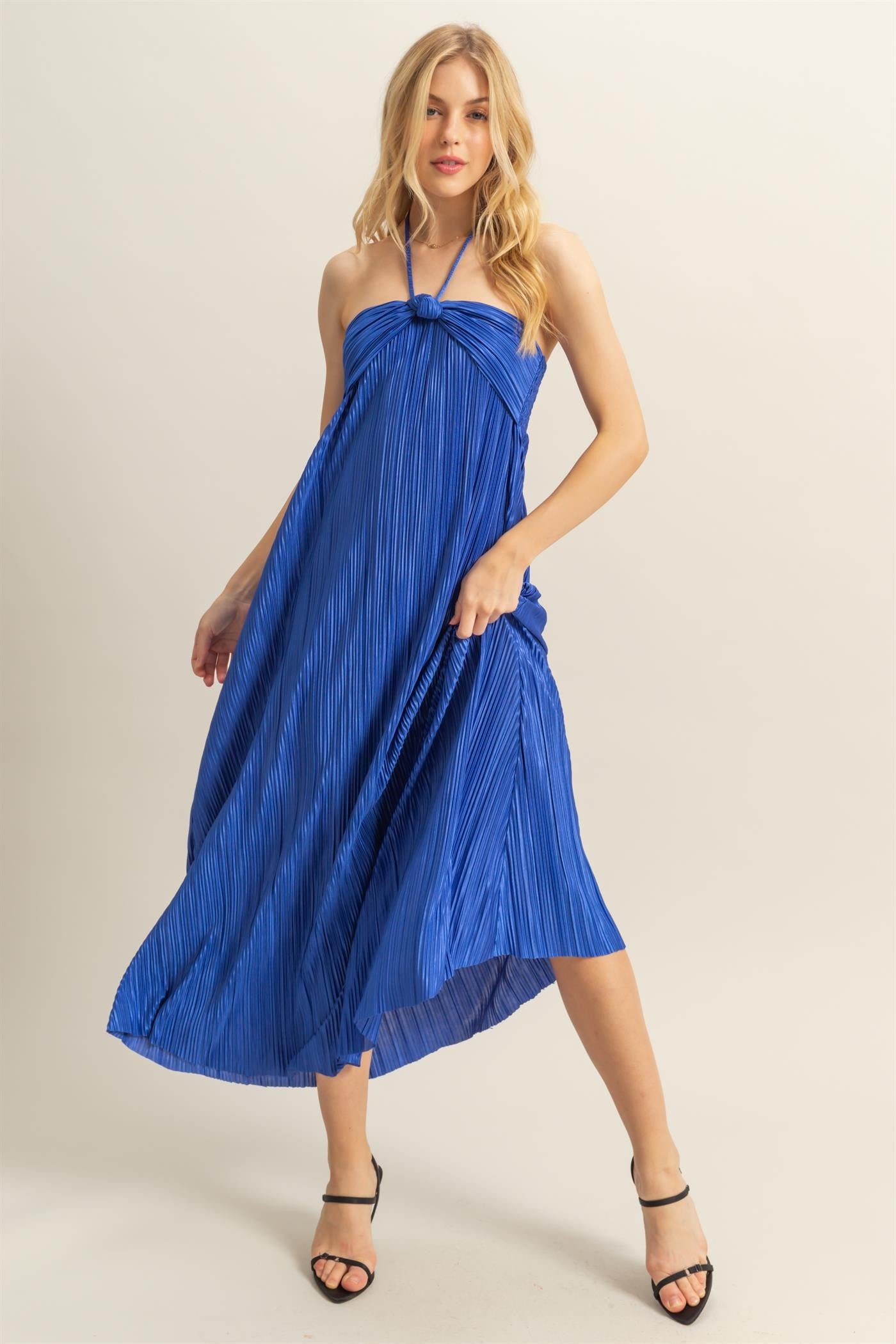 Vestido Largo Plisse Halter Neck Flowy Dress