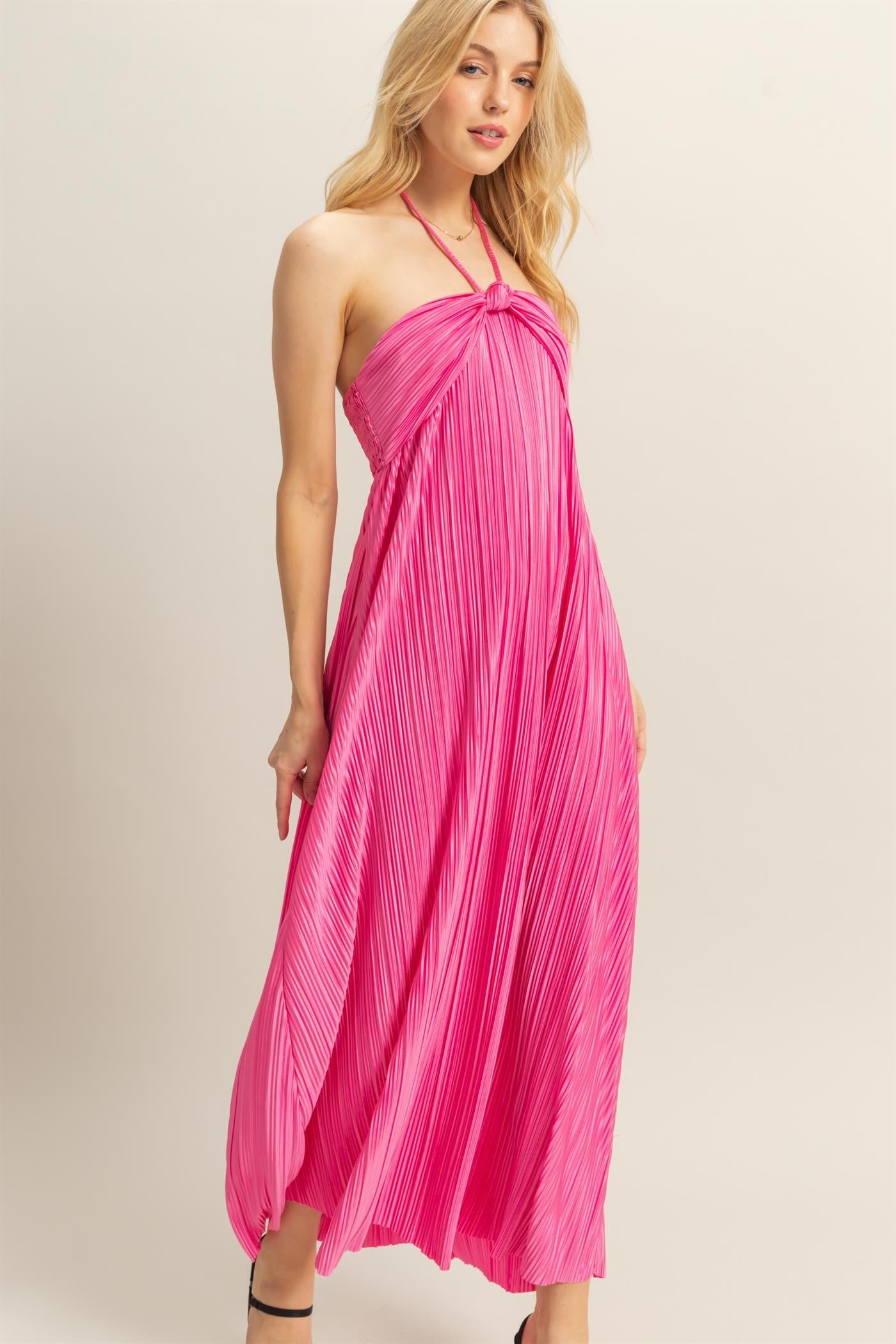 Vestido Largo Plisse Halter Neck Flowy Dress