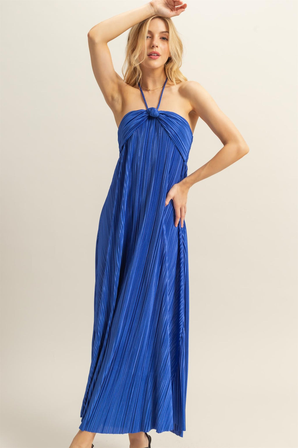 Vestido Largo Plisse Halter Neck Flowy Dress
