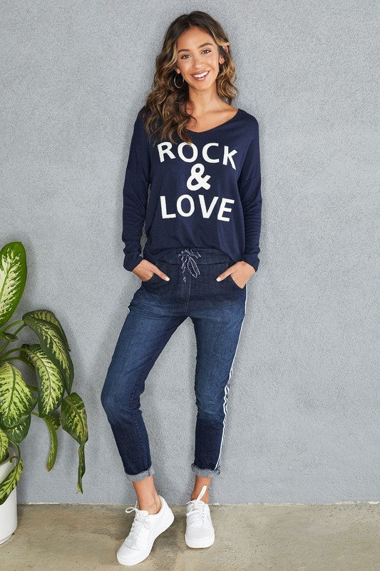 PRE ORDER Sweater Rock & Love